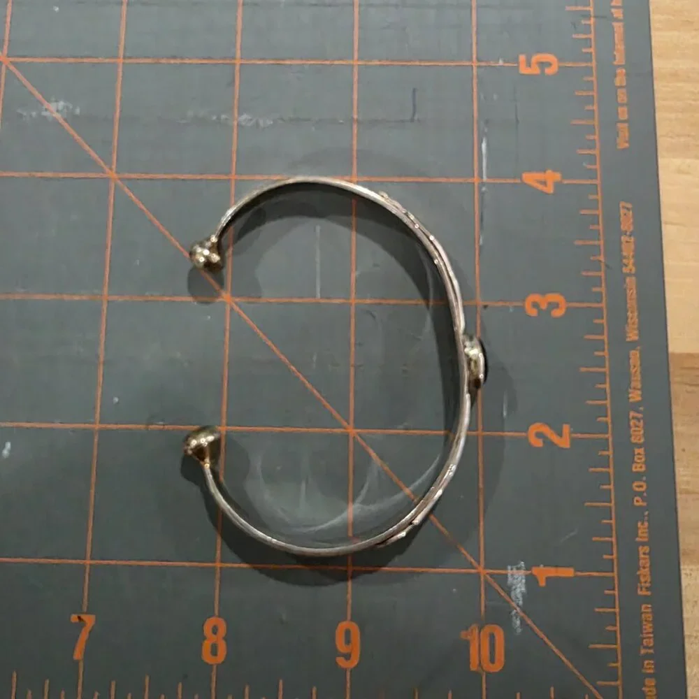 Silver and black onyx cuff bracelet ~ VINTAGE - Picture 3 of 8